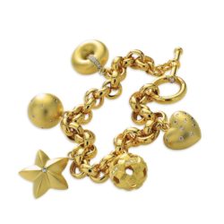 CharmBracelet wht 800