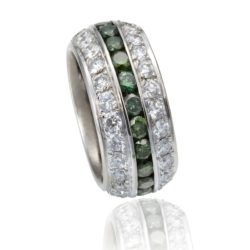 Green-Diamond-Triple-Row wht 800