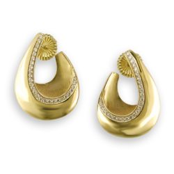 Michelle earrings wht 800