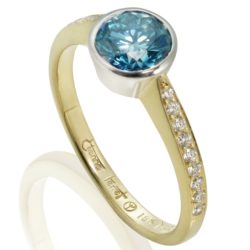 Olivia Blue wht 800